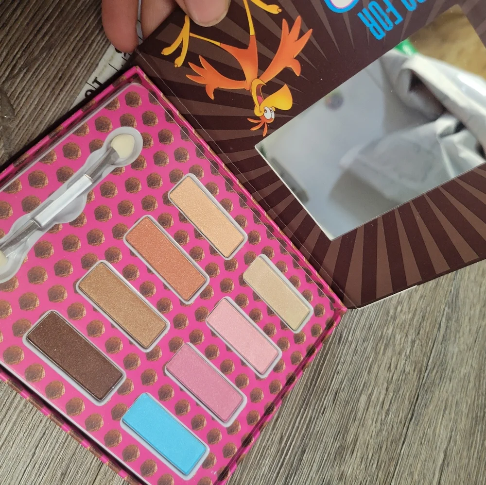 Lot of 3 NEW Eyeshadow‎ Palettes Cereal Cocoa Puffs Lucky Charms Cotton Candy
